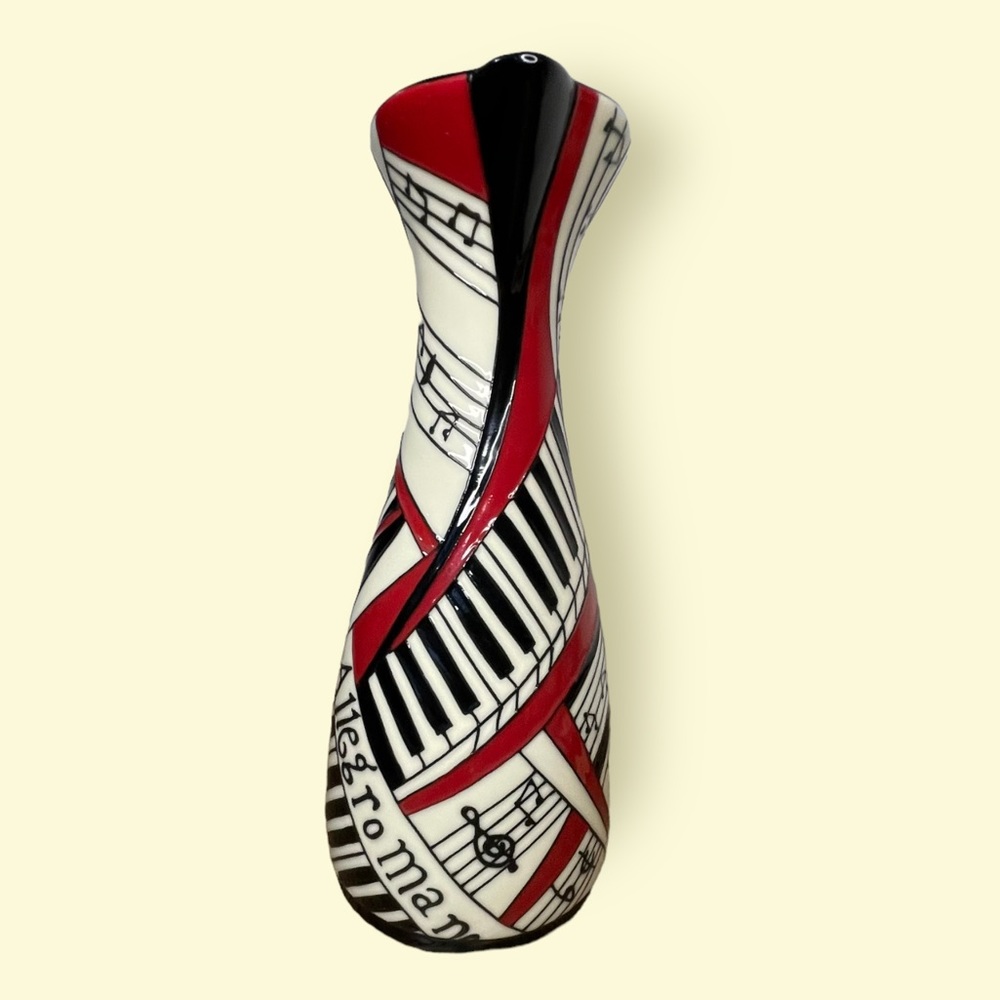 Musical Note Ceramic Jug - Picture 5 of 13
